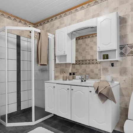 Romslig Naert Sentrum Apartment